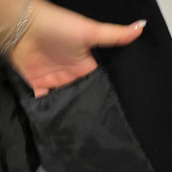 Nordstrom 100% Wool Blazer with 2 Front Pockets and one inside, size Medium. EUC - Picture 8 of 9